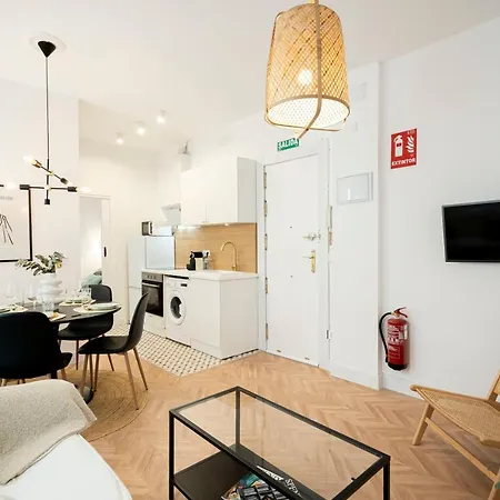 For You Rentals Apartamento Temporal Delicias Madrid Ccr9 Exterior photo